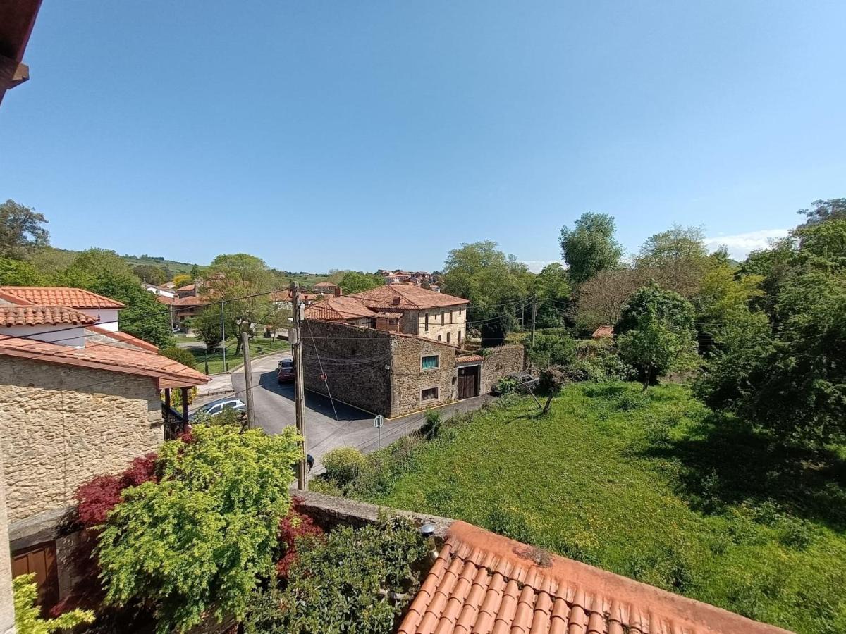 Apartamentos Palacion De Santillana Santillana del Mar Exterior photo