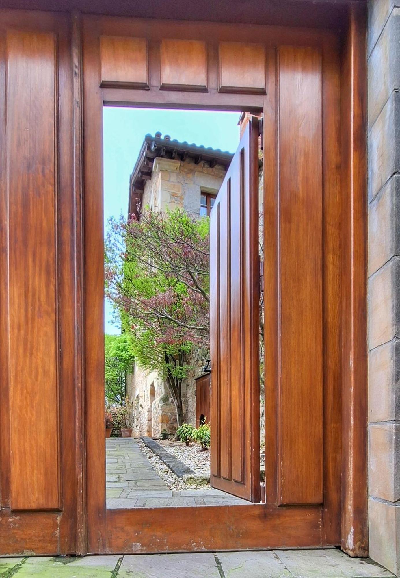 Apartamentos Palacion De Santillana Santillana del Mar Exterior photo